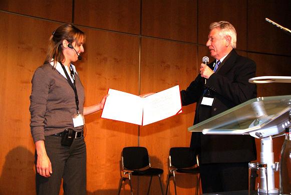 Presentation of the International Dupuytren Award 2010 to Prof. Ilse Degreef at the DGH conference in Nuremberg